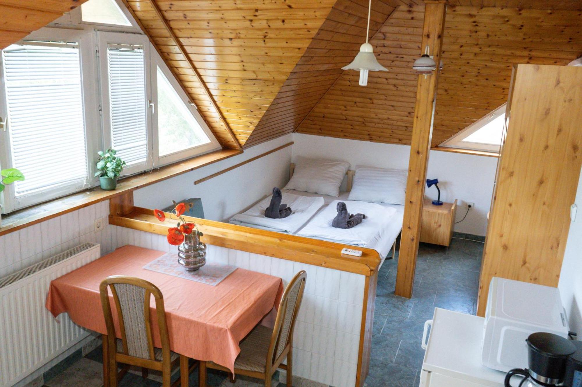 Virginia Apartment Siofok